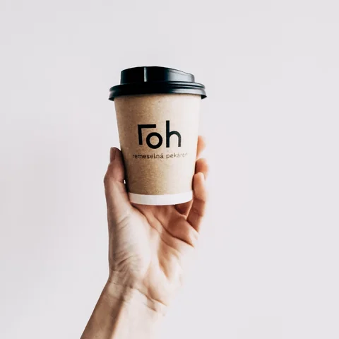 Bakery Roh | references - take away cups with customized branding | takeawaycup.eu