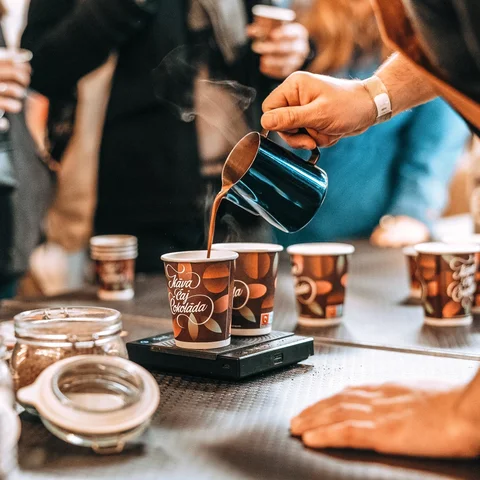 Coffee Tea Chocolate Festival | references - take away cups with customized branding | takeawaycup.eu