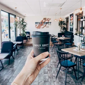 HOLY SHOT | references - take away cups with customized design | takeawaycup.eu