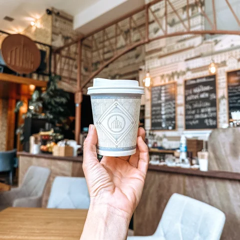 Metropola Café | | references - take away cups with customized branding | takeawaycup.eu