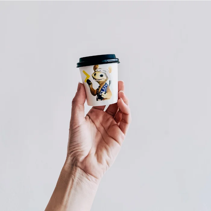 Raiffeisen bank paper cup | references | takeawaycup.eu