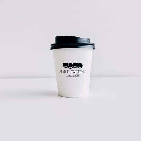 Smile factory | references - take away cups with customized branding | takeawaycup.eu